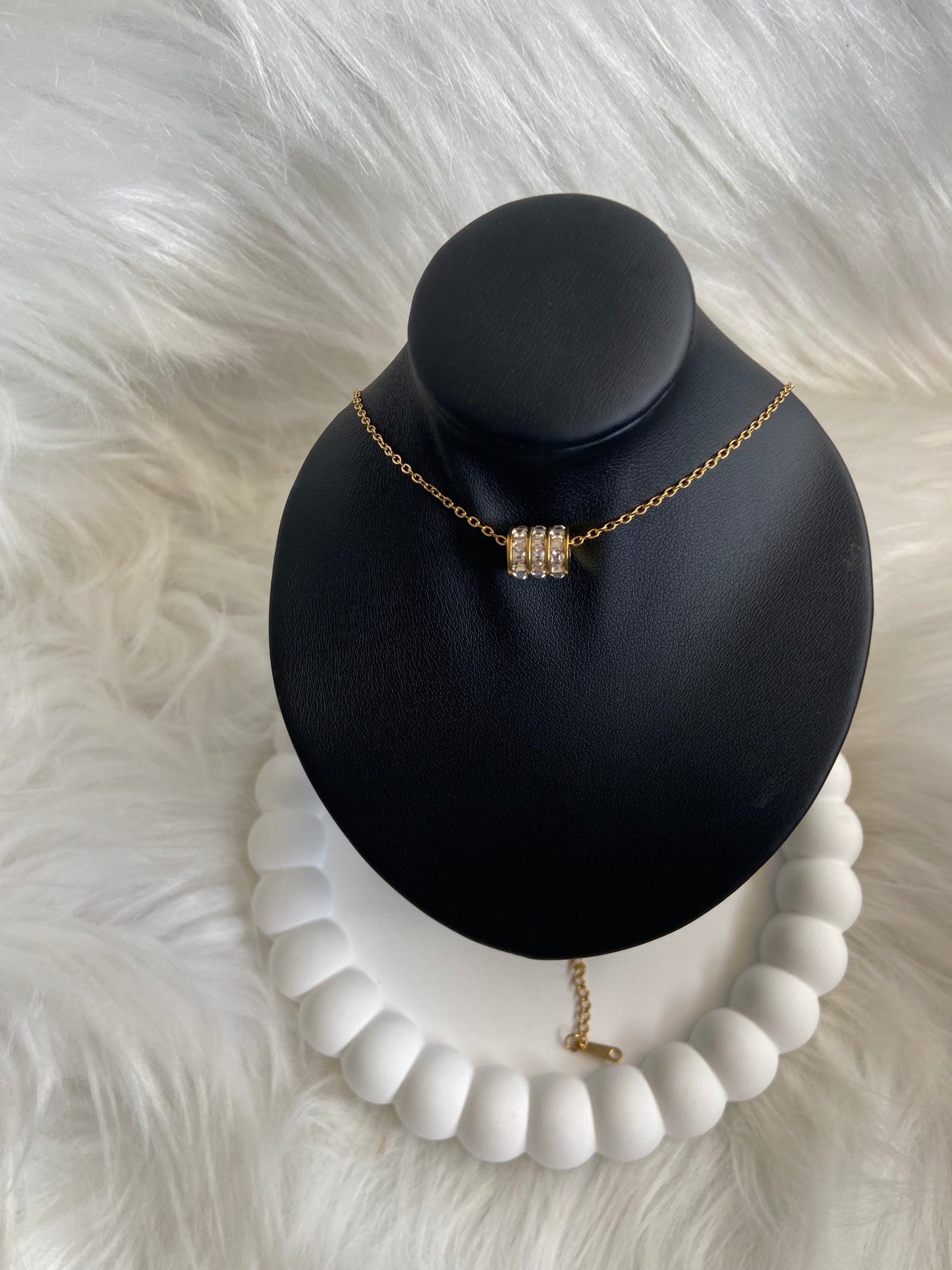 Collier breloque strass