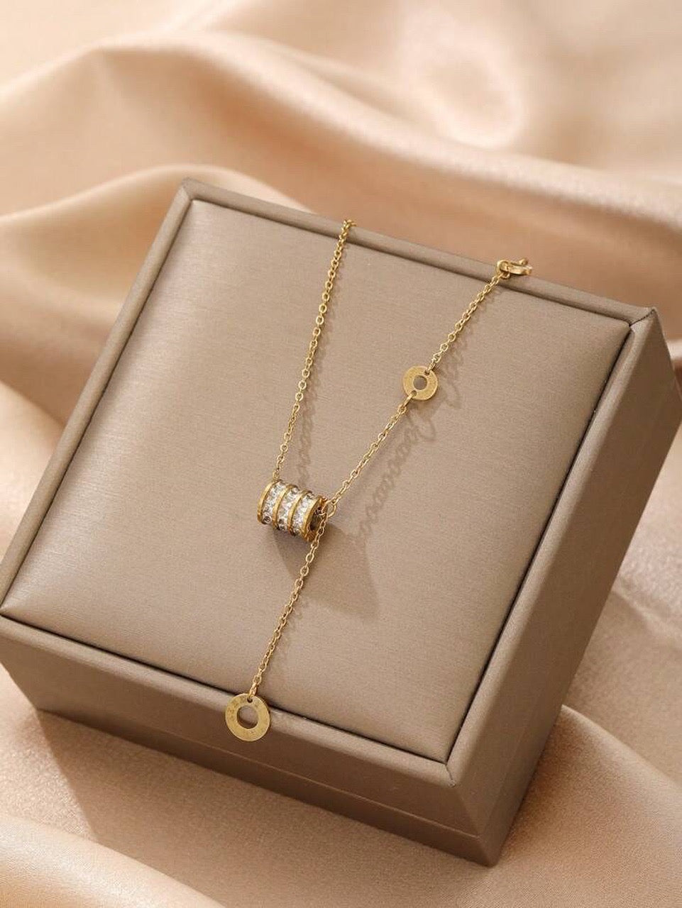 Collier Erica
