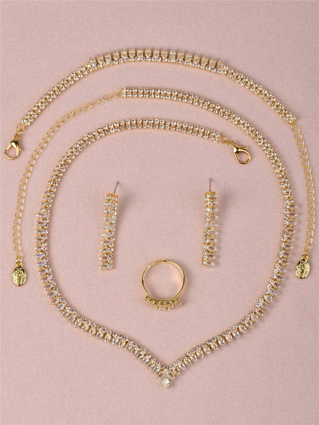 Ensemble de bijoux de fête