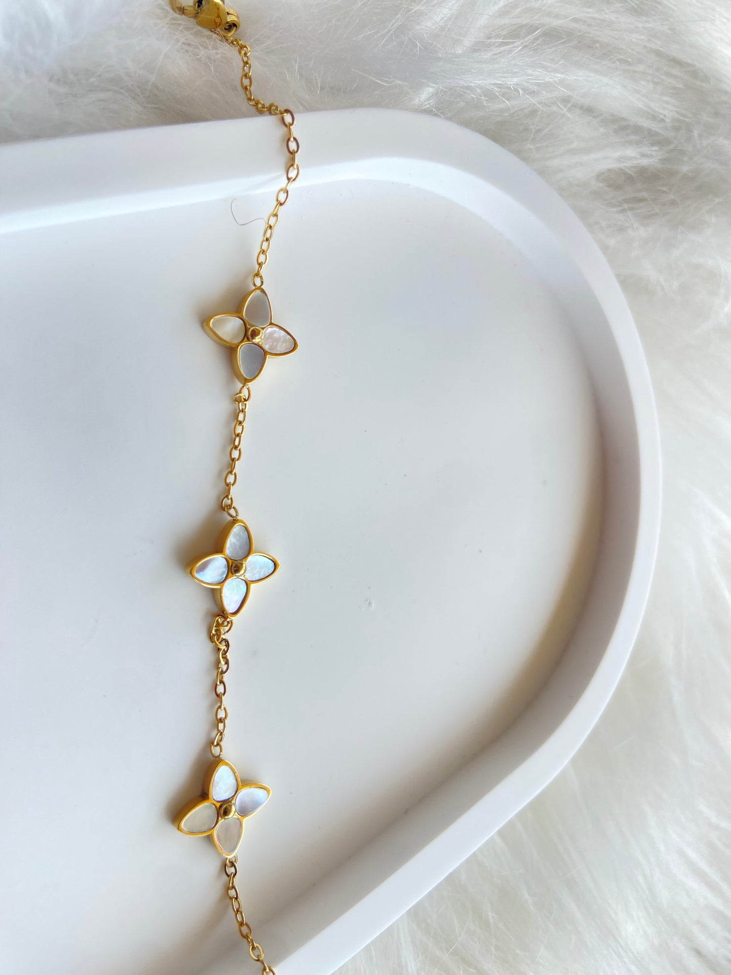 Bracelet flower