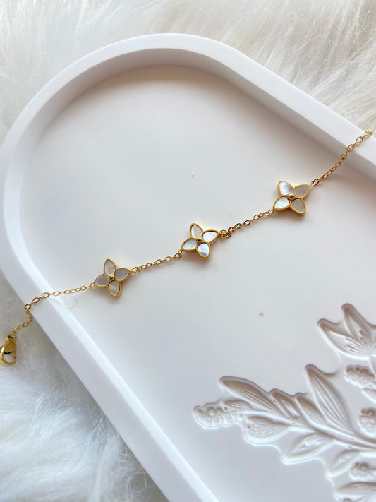 Bracelet flower