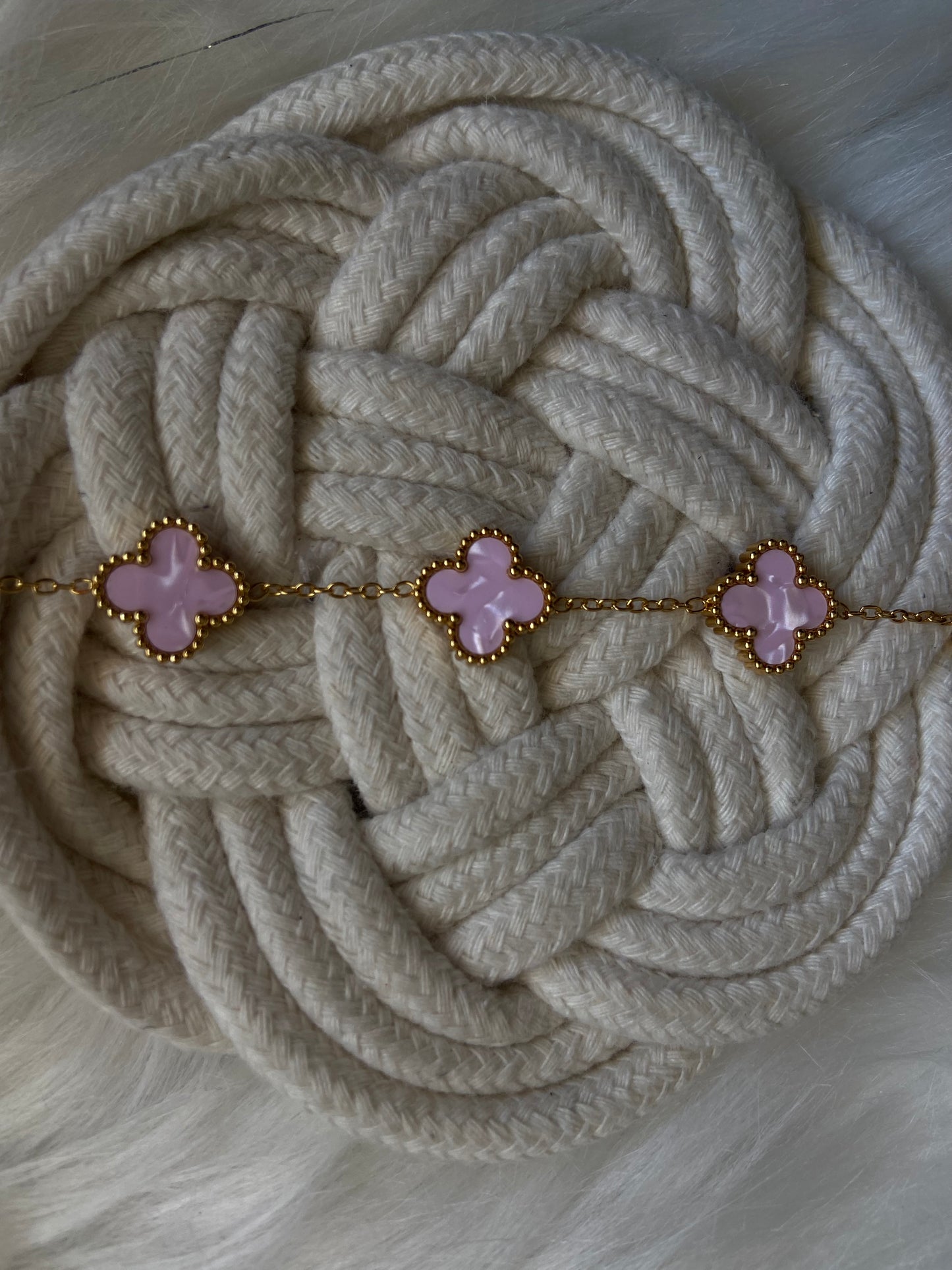 Van cleef Rose (strass blanches)