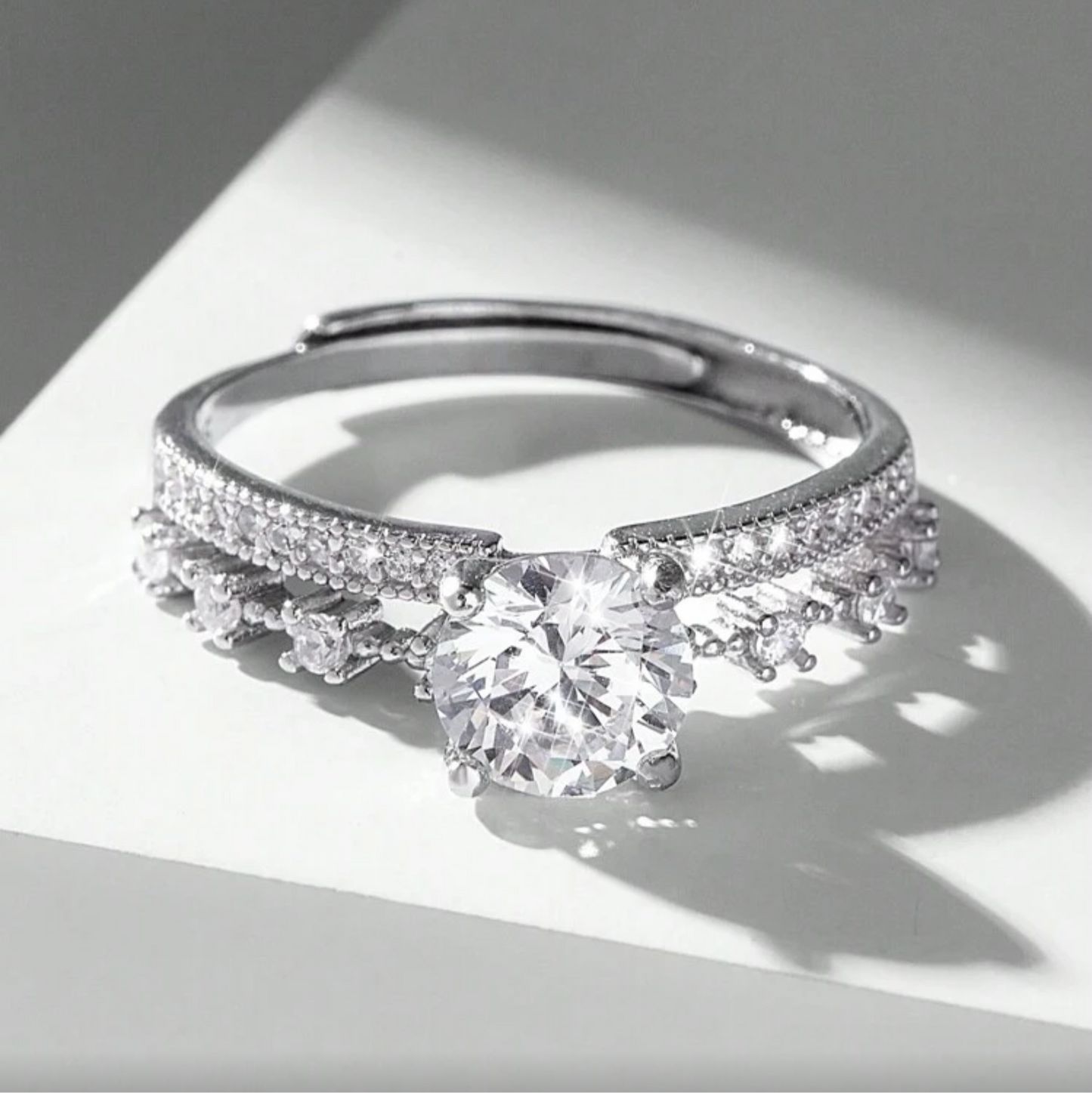 Bague en argent + boîte rouge led