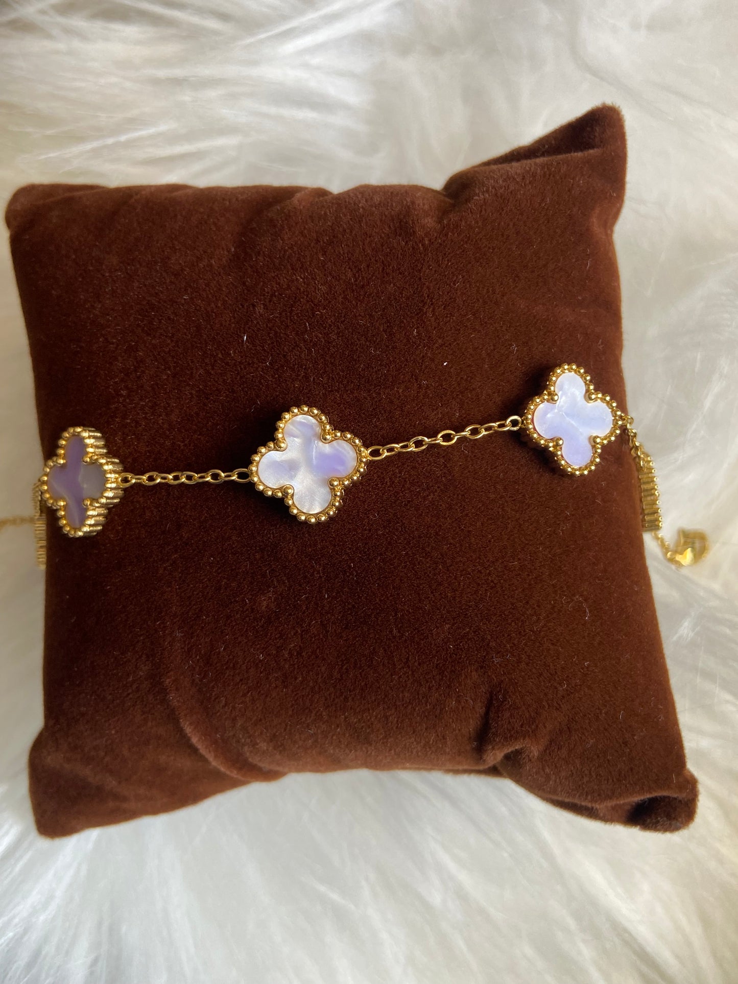 Bracelet van cleef violet clair (strass blanche )